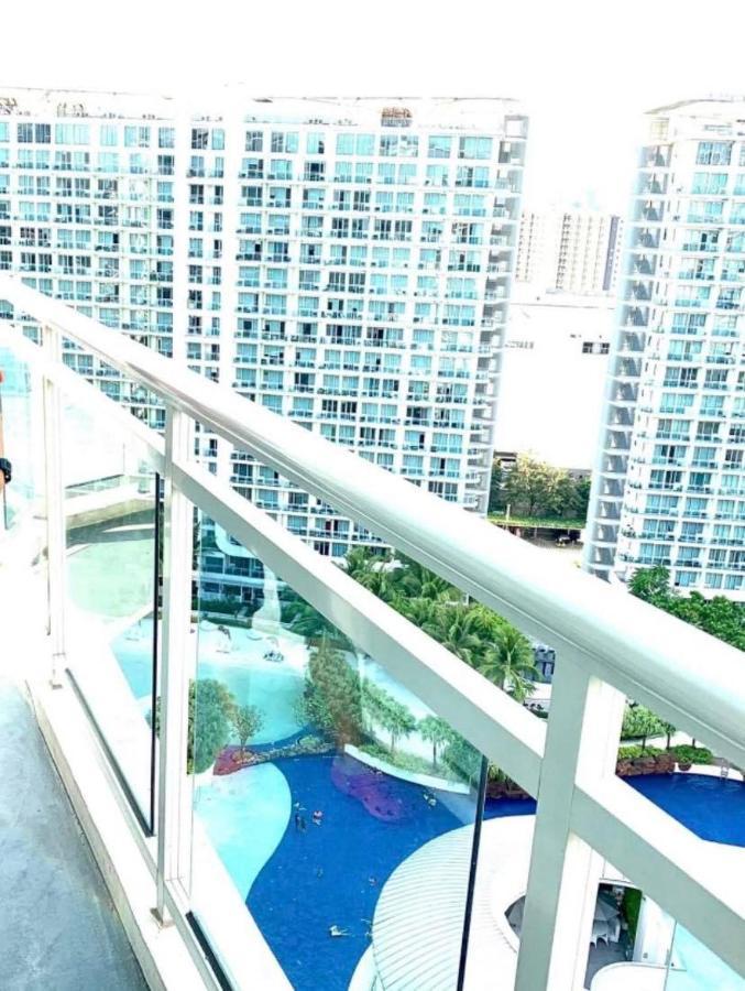 Azure C5 Man-Made Beach Balcony Multiple Units مانيلا المظهر الخارجي الصورة